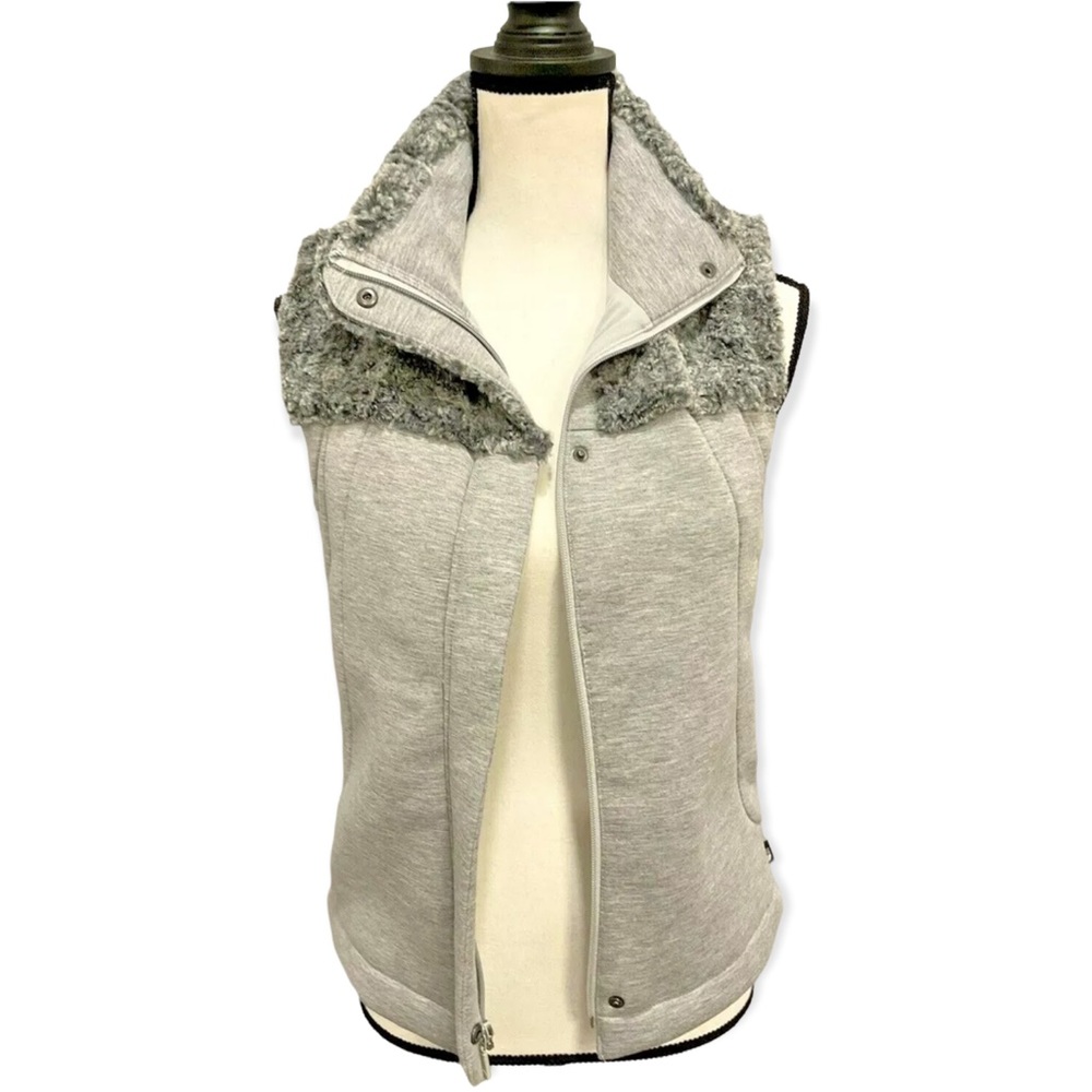 The North Face Womens XS Hybrination Thermal 3D Vest Gray Knit Faux Fur Zip Snap